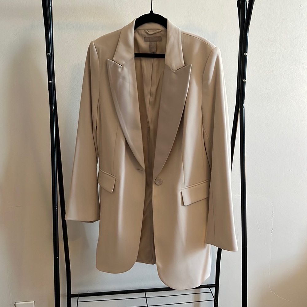 Light tan blazer